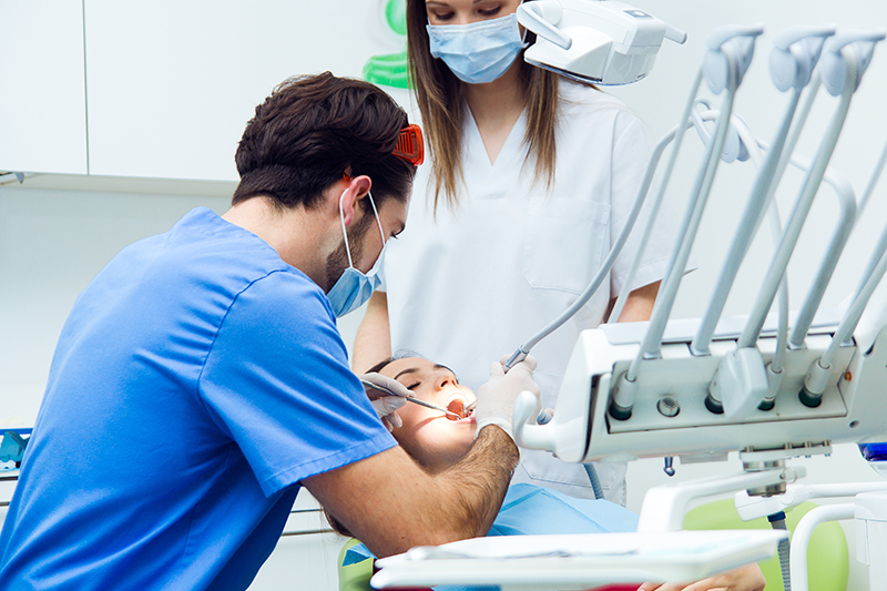 9 Warning Signs That It’s Time to Visit the Dentist